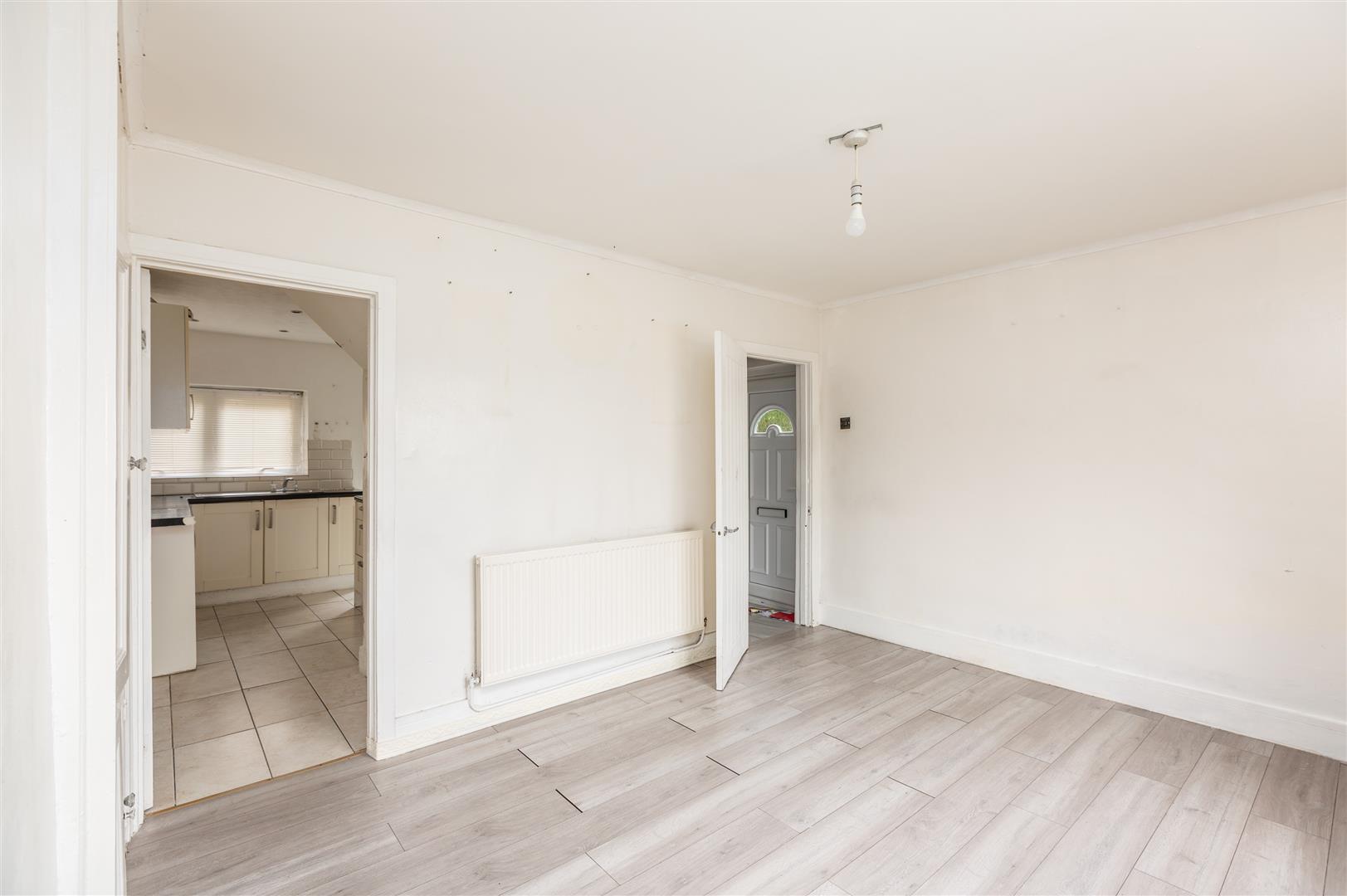 Gwynedd Avenue, Townhill, Swansea, SA1 6LJ